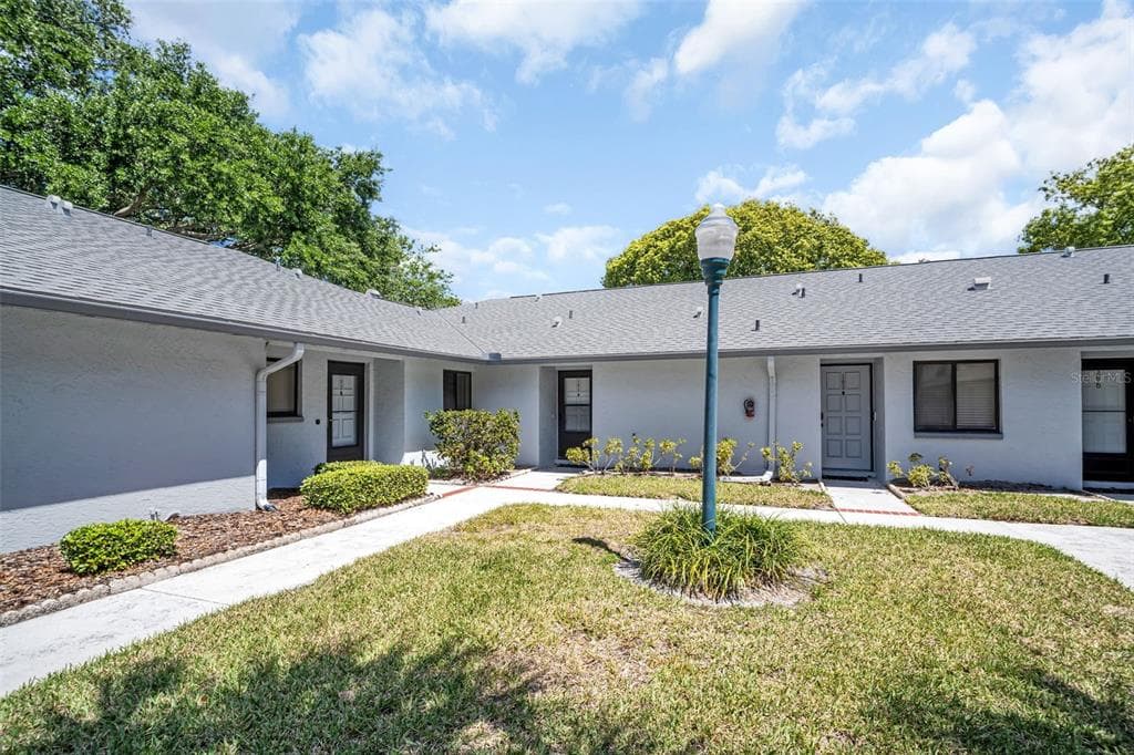 2765 COUNTRYSIDE BOULEVARD # 104, CLEARWATER, FL 33761