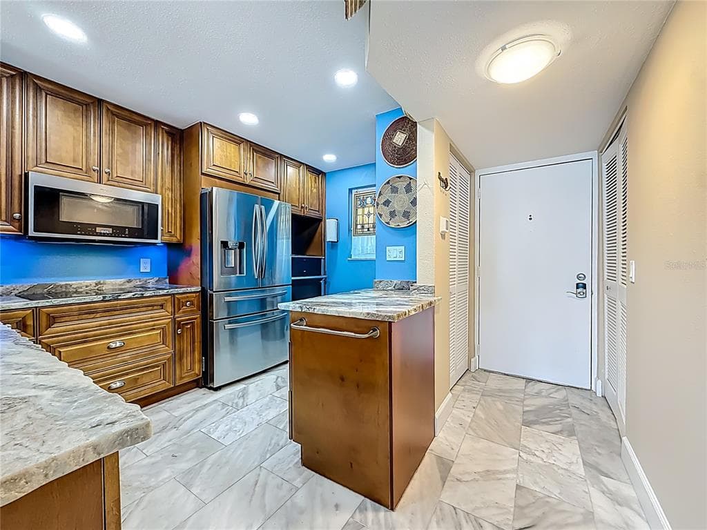 18304 GULF BOULEVARD # 505, REDINGTON SHORES, FL 33708 — zdjęcie 2