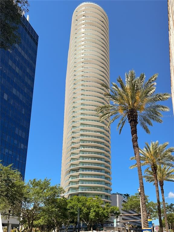 400 CENTRAL AVENUE # 1806, ST PETERSBURG, FL 33701