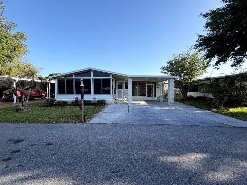161 GREENVIEW DRIVE # 161, WINTER HAVEN, FL 33881