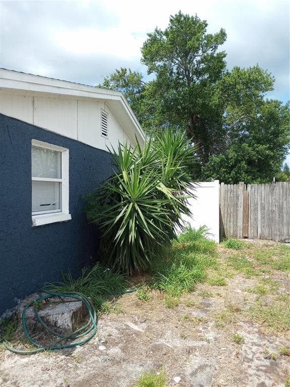 1435 WHITEHALL LANE, HOLIDAY, FL 34691 — zdjęcie 4