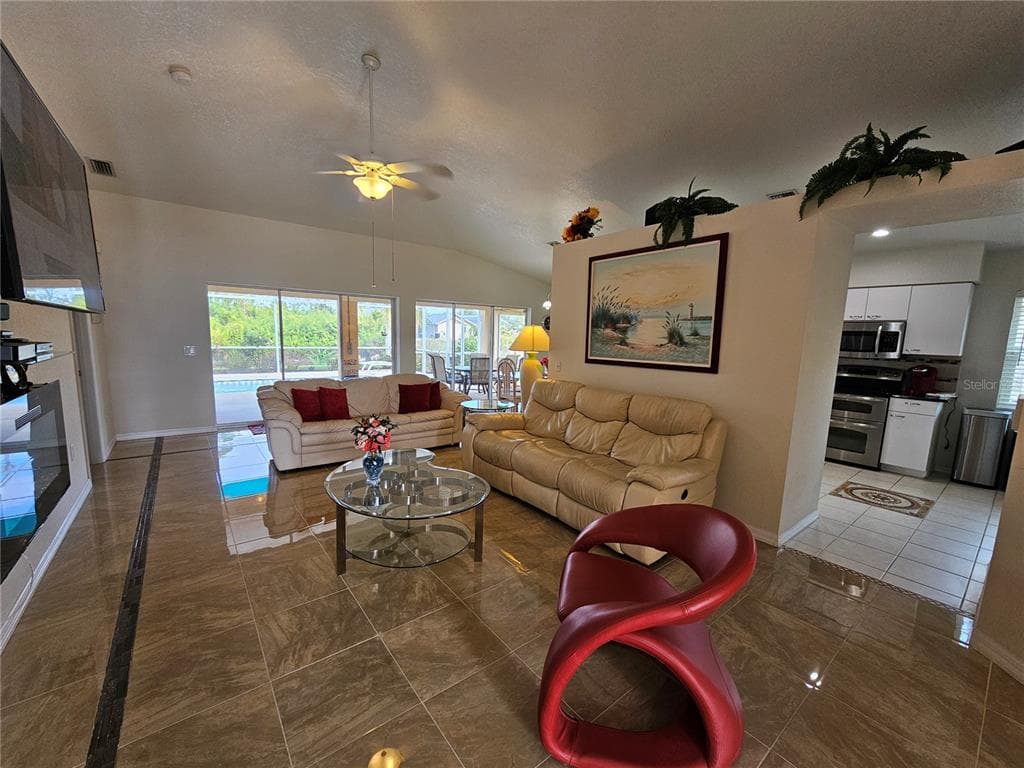 114 ALBATROSS ROAD, ROTONDA WEST, FL 33947 — zdjęcie 4