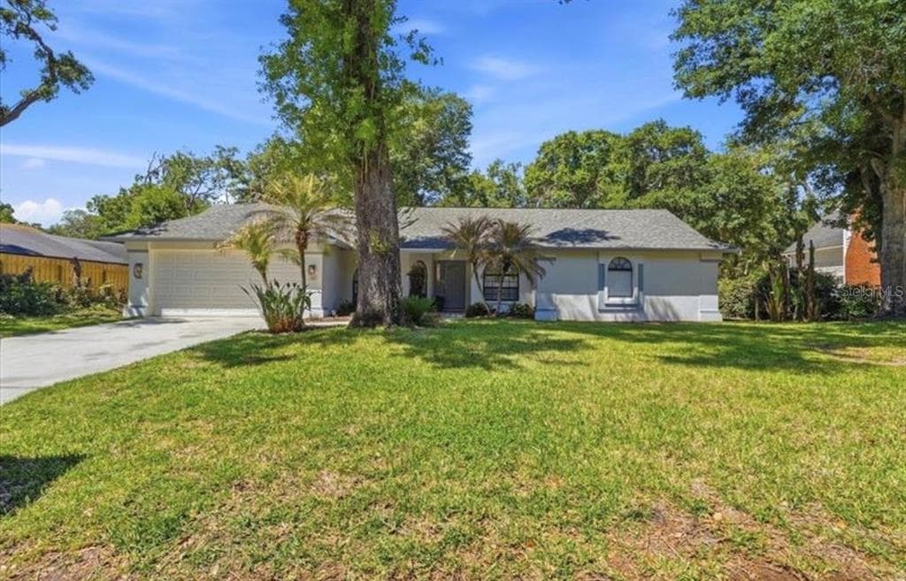 2800 HAMMOCK DRIVE, PLANT CITY, FL 33566