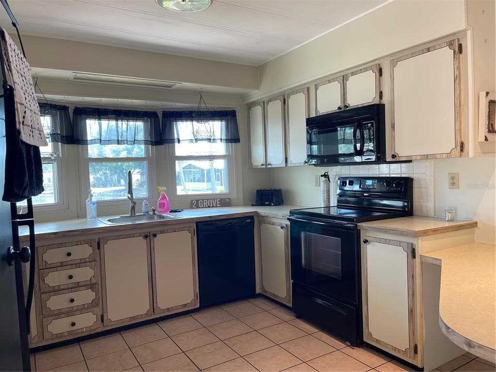 2 GROVE TRAIL, WILDWOOD, FL 34785 — zdjęcie 4