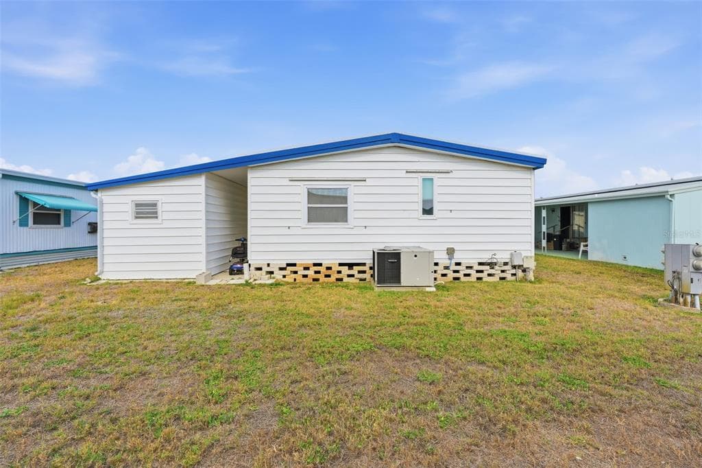2049 MANOA DRIVE, HOLIDAY, FL 34691