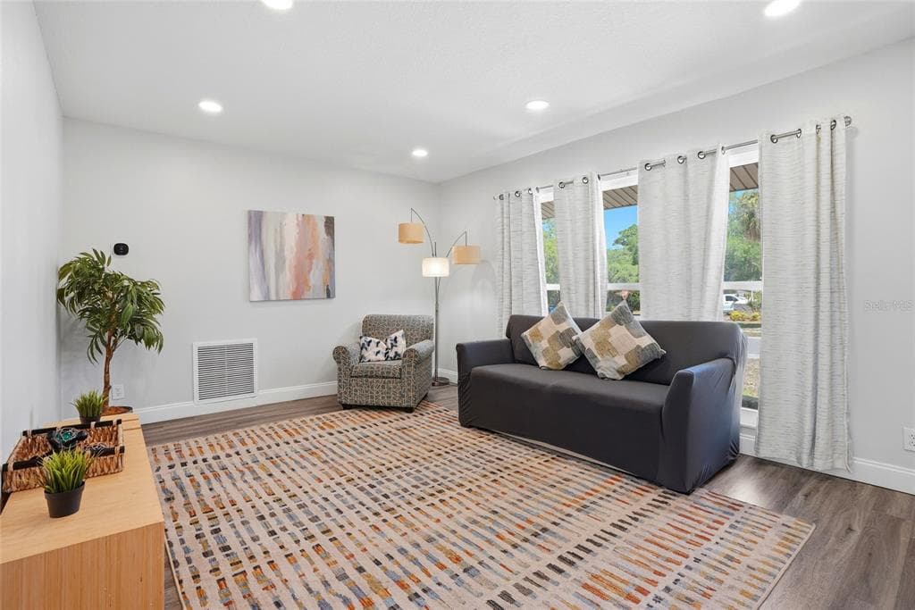 721 VILLAGE PLACE, BRANDON, FL 33511 — zdjęcie 3