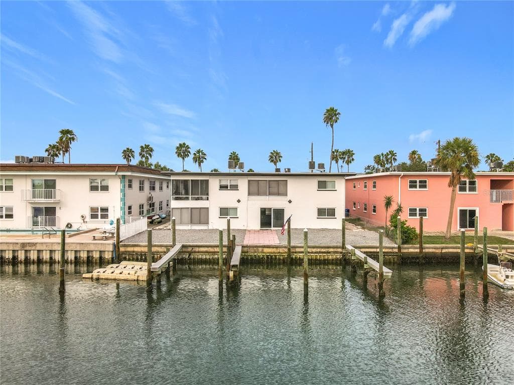 11705 3RD STREET E # 8, TREASURE ISLAND, FL 33706 — zdjęcie 2
