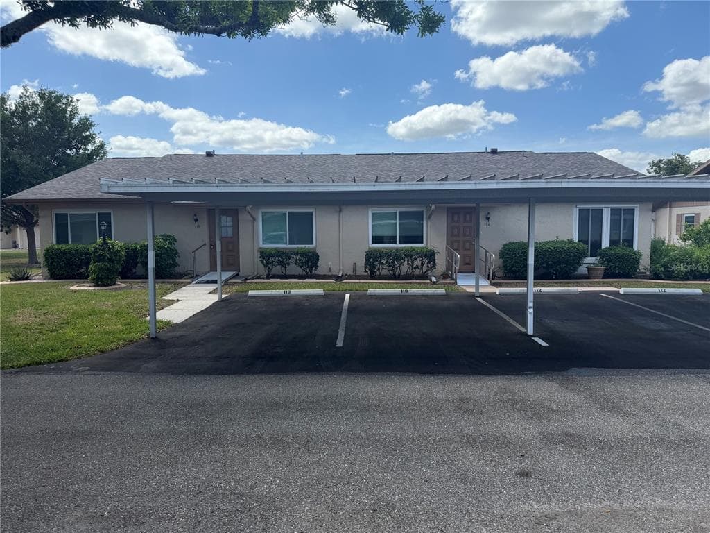 110-112 GLOUCESTER BOULEVARD, SUN CITY CENTER, FL 33573 — zdjęcie 2
