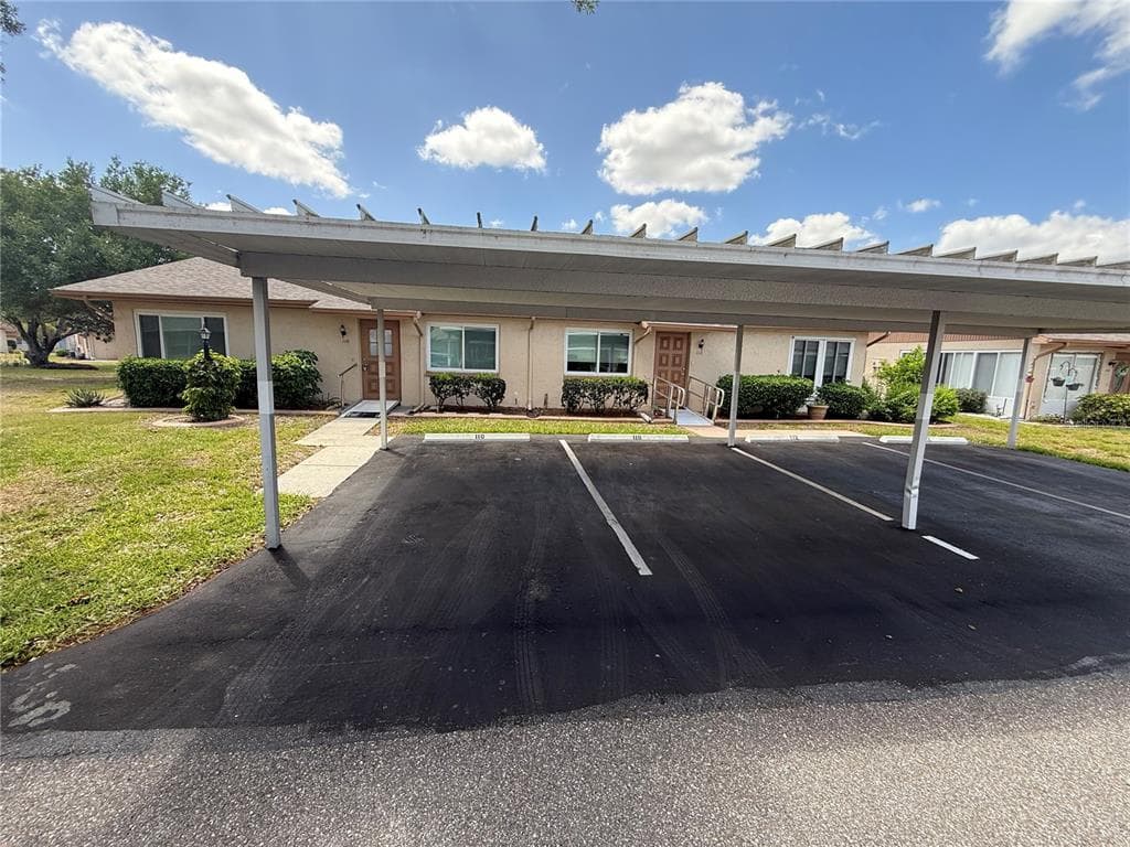 110-112 GLOUCESTER BOULEVARD, SUN CITY CENTER, FL 33573 — zdjęcie 3