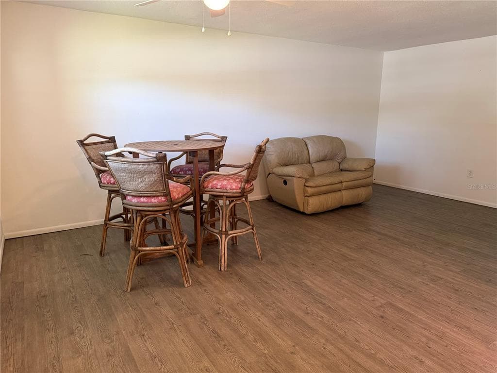 245 CENTER ROAD # 103, VENICE, FL 34285 — zdjęcie 3