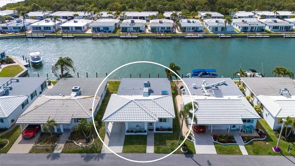 900 SPANISH DRIVE N, LONGBOAT KEY, FL 34228