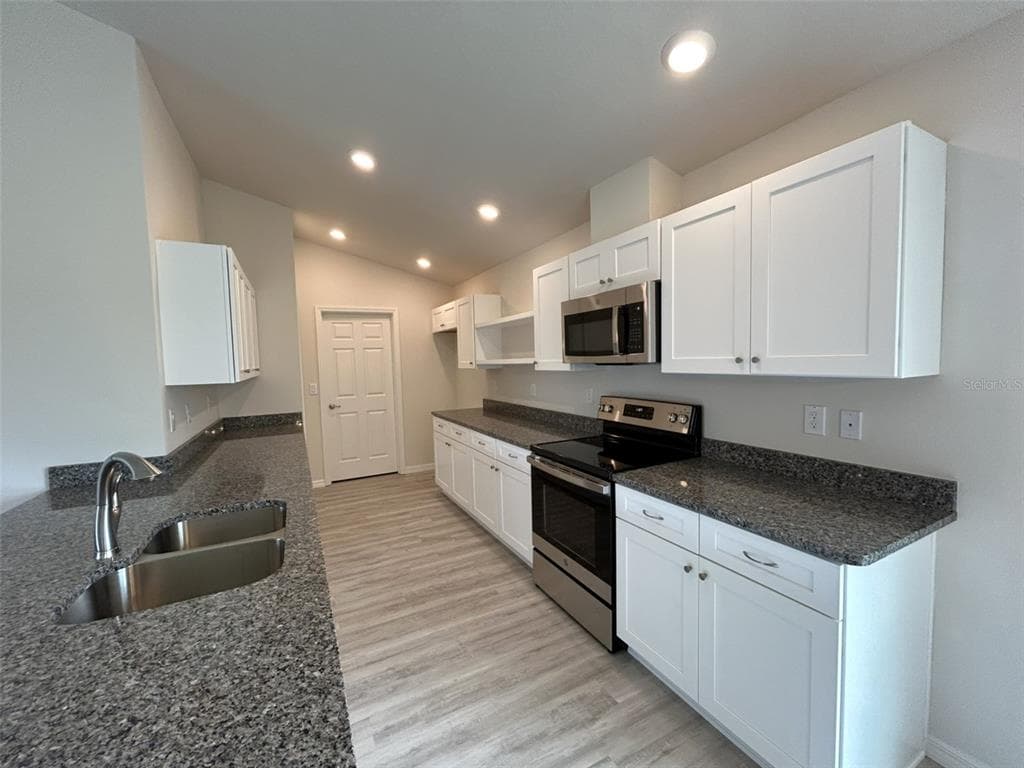 8309 N INDIA WAY, CITRUS SPRINGS, FL 34434 — zdjęcie 4