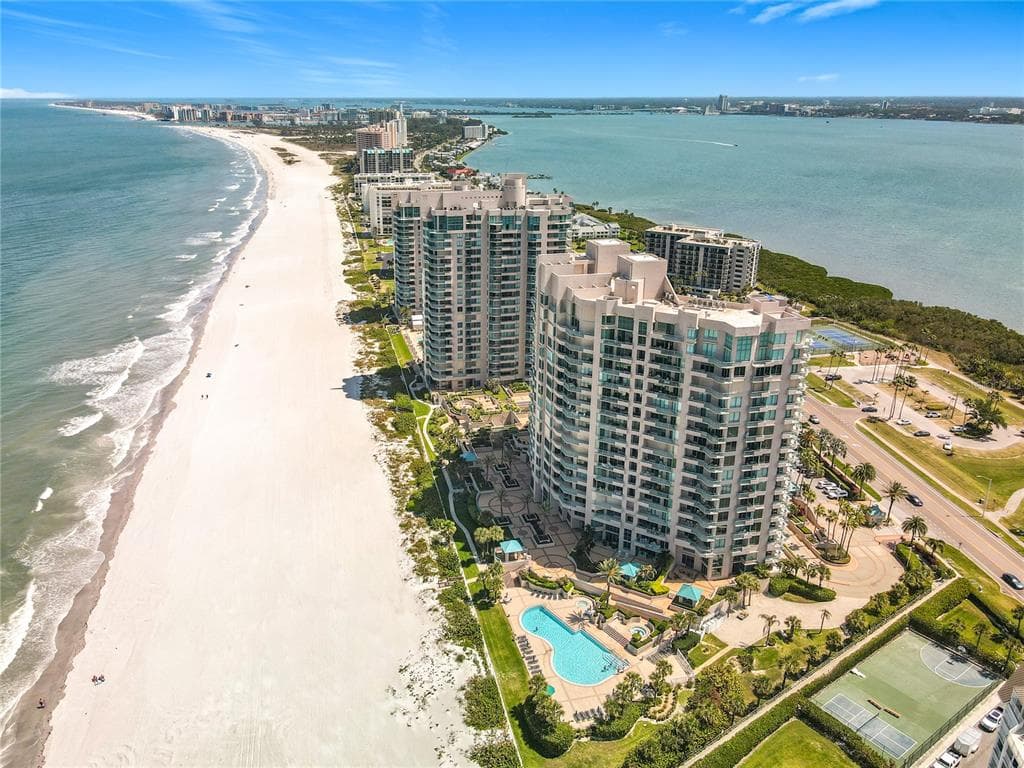 1540 GULF BOULEVARD # 304, CLEARWATER BEACH, FL 33767