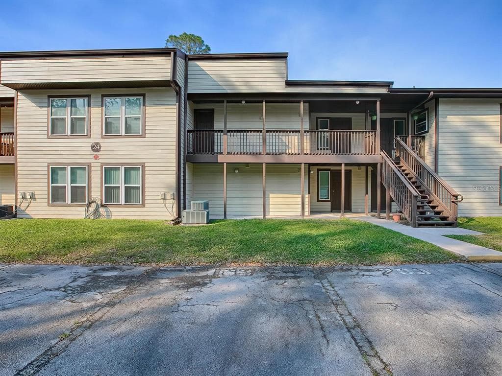 24104 SANDALWOOD DRIVE # 104, WILDWOOD, FL 34785