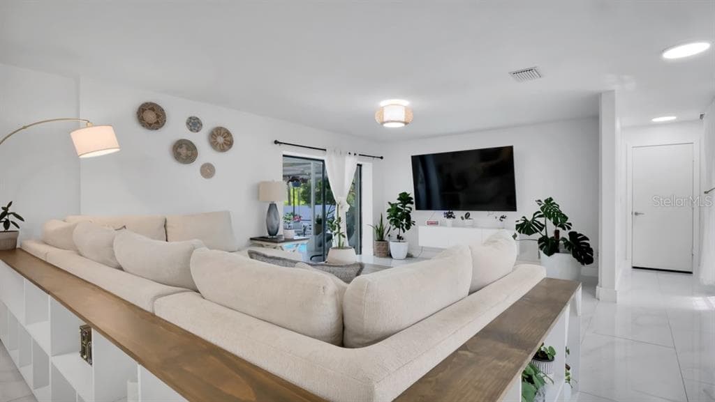1307 NORMANDY CIRCLE, PALM HARBOR, FL 34683 — zdjęcie 4