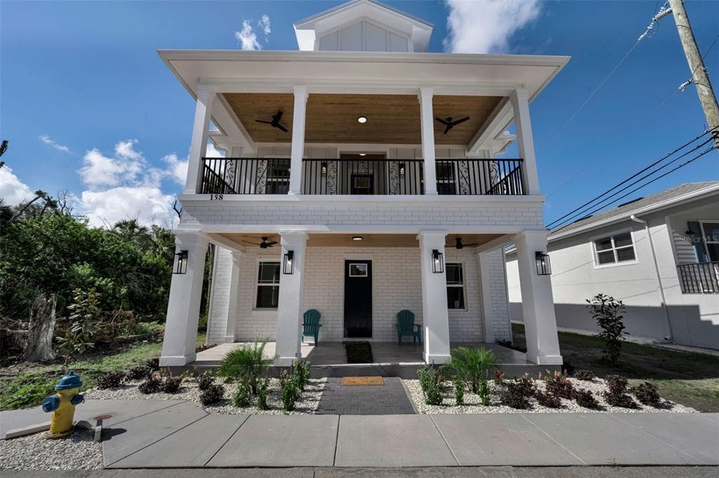 158 E SPRUCE STREET, TARPON SPRINGS, FL 34689