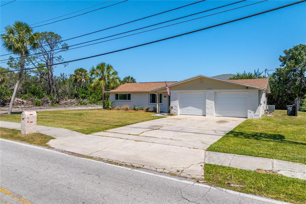 5041 BAY BOULEVARD, PORT RICHEY, FL 34668