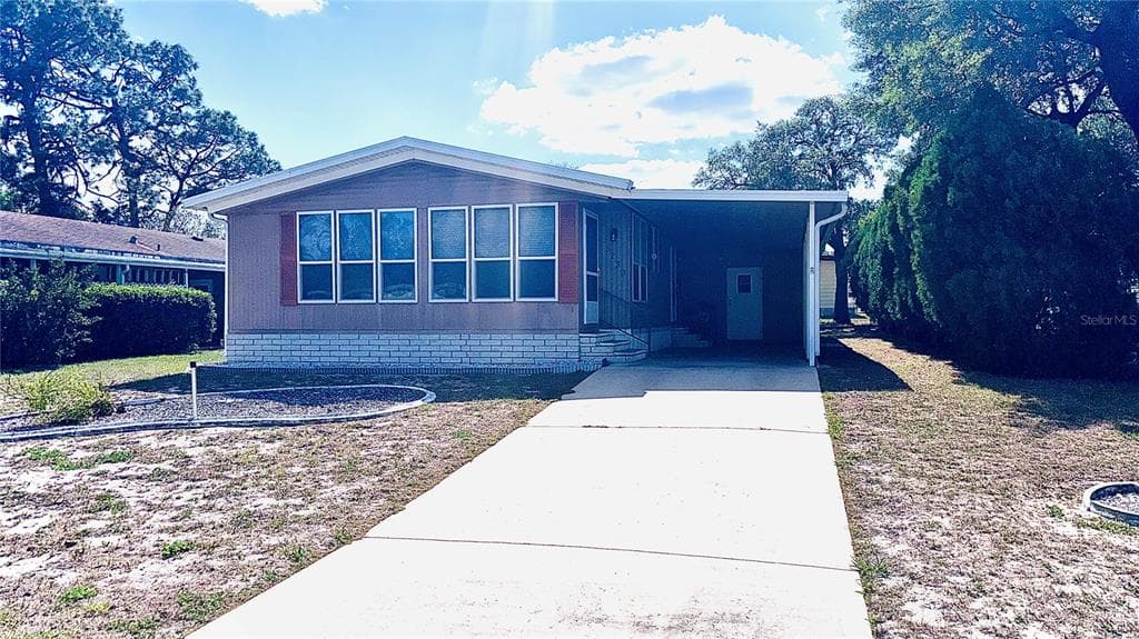8239 RIDGE DALE AVENUE, BROOKSVILLE, FL 34613 — zdjęcie 4