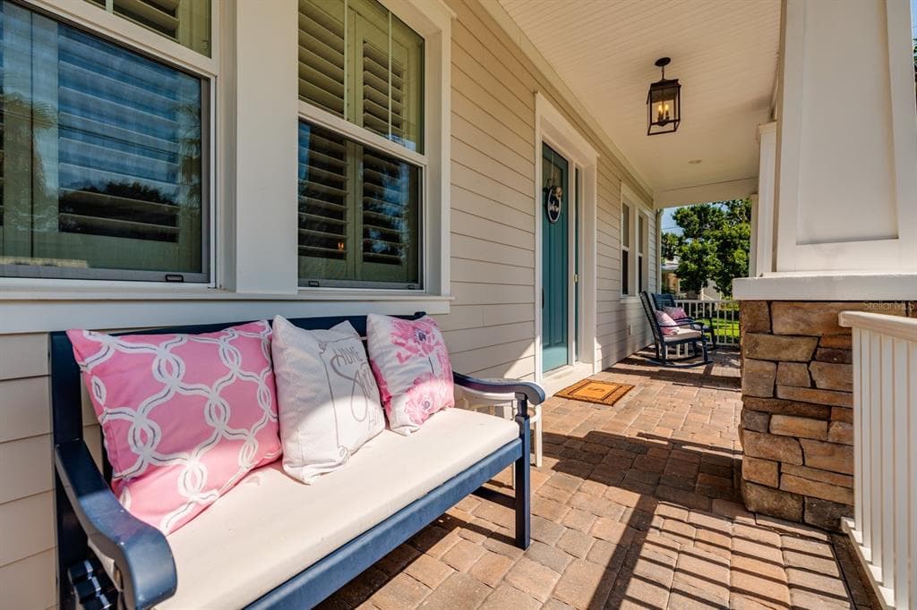 852 CORDOVA BOULEVARD NE, ST PETERSBURG, FL 33704 — zdjęcie 3