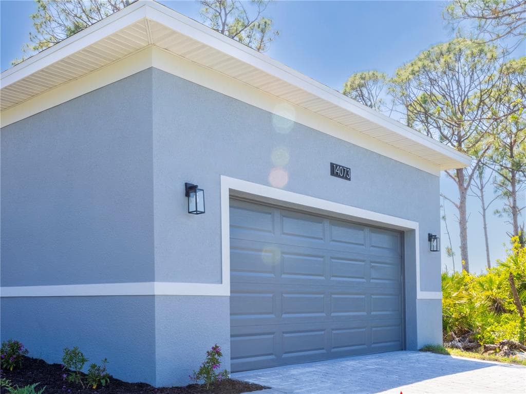 9443 HALLENDALE DRIVE, PORT CHARLOTTE, FL 33981 — zdjęcie 2