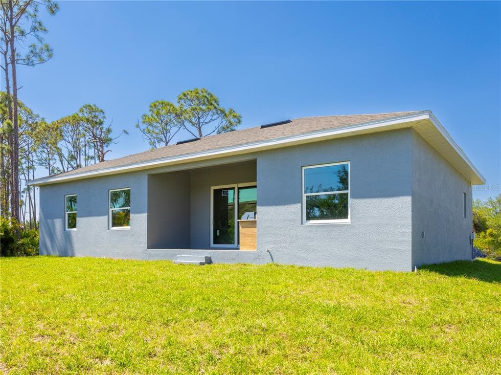 9443 HALLENDALE DRIVE, PORT CHARLOTTE, FL 33981 — zdjęcie 4