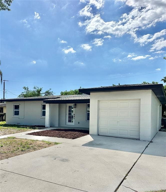400 DALTON BOULEVARD, PORT CHARLOTTE, FL 33952