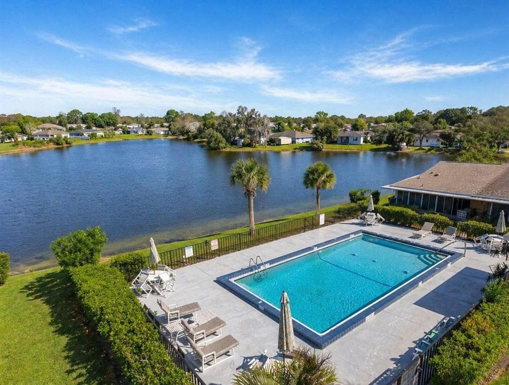 67 E COUNTRY COVE WAY, KISSIMMEE, FL 34743 — zdjęcie 2