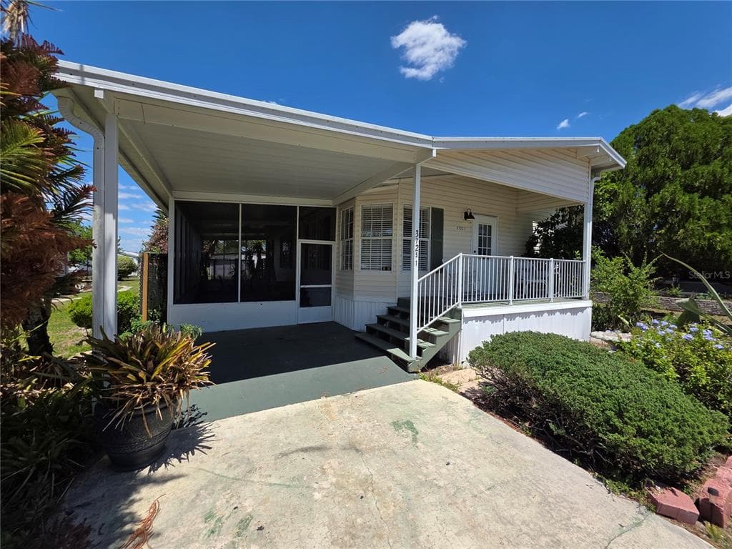 37251 LOIS AVENUE, ZEPHYRHILLS, FL 33542 — zdjęcie 4