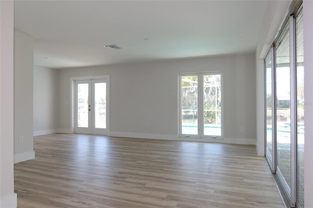 4240 FLORAMAR TERRACE, NEW PORT RICHEY, FL 34652 — zdjęcie 4