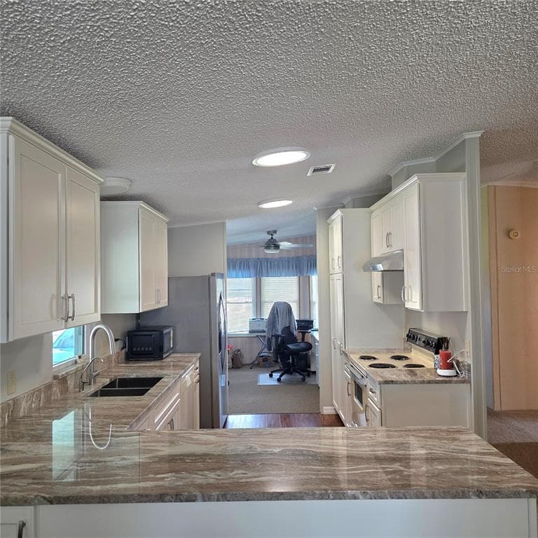 6114 GRAND OAKS DRIVE SE, WINTER HAVEN, FL 33884 — zdjęcie 2