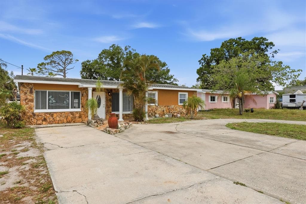 721 BAYSHORE DRIVE, TARPON SPRINGS, FL 34689 — zdjęcie 2