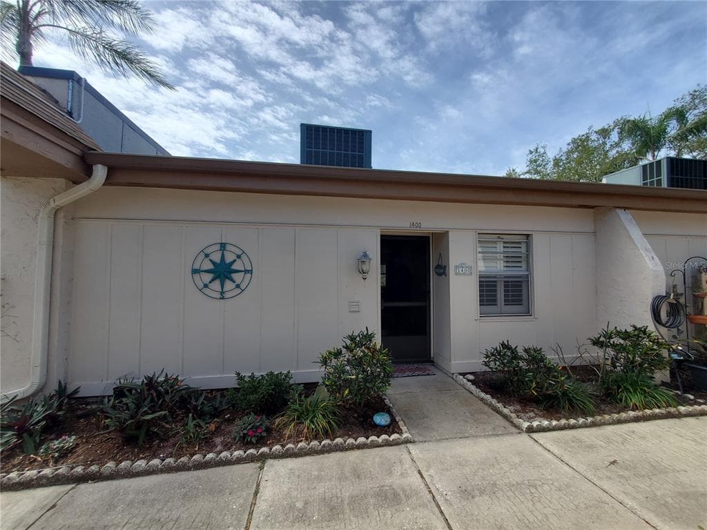 1400 ARROWHEAD CIRCLE W, CLEARWATER, FL 33759