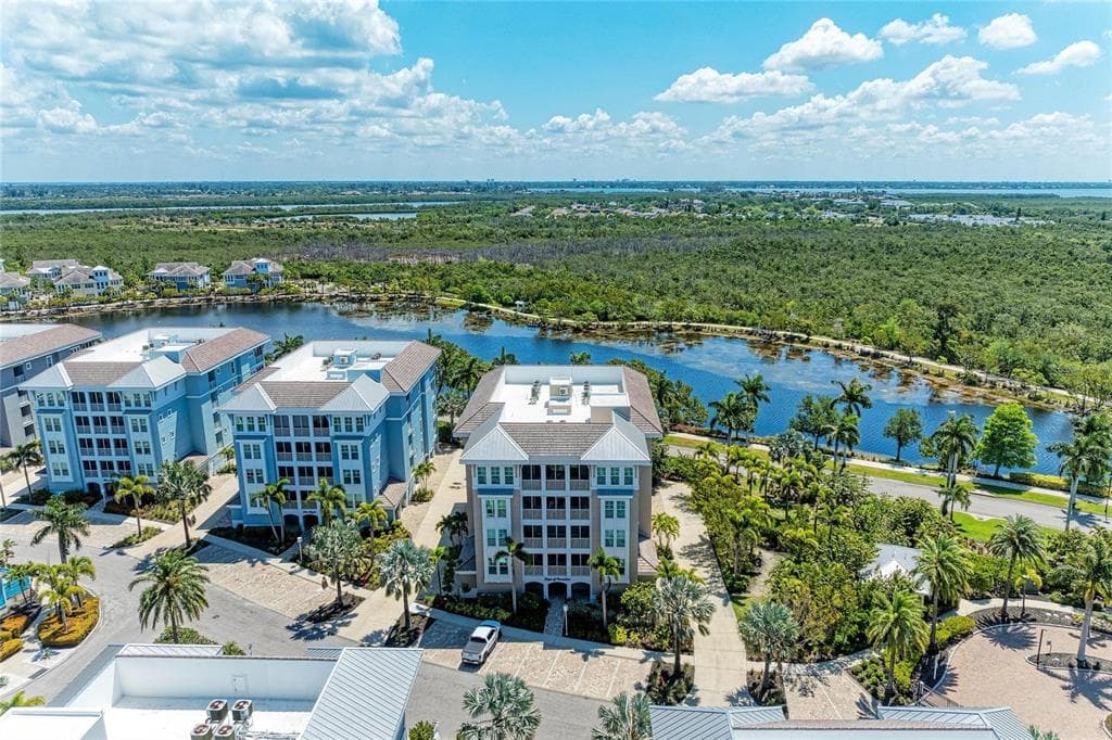 395 ARUBA CIRCLE # 402, BRADENTON, FL 34209