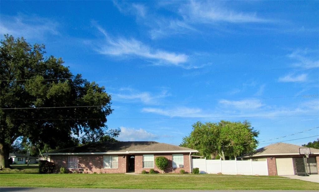 202 SAINT LUCIE ROAD, WINTER HAVEN, FL 33884