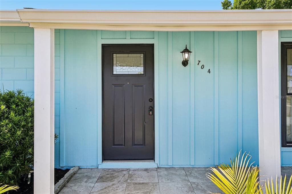 704 OJAI AVENUE, SUN CITY CENTER, FL 33573 — zdjęcie 2