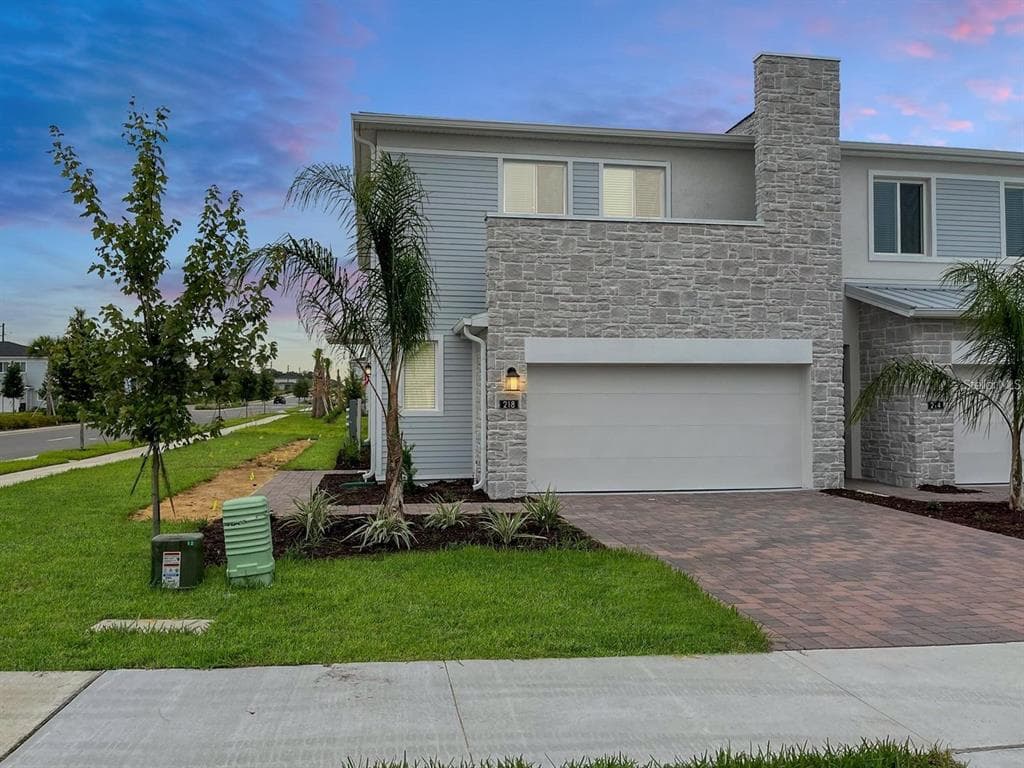 218 NINE IRON DRIVE, DAVENPORT, FL 33896