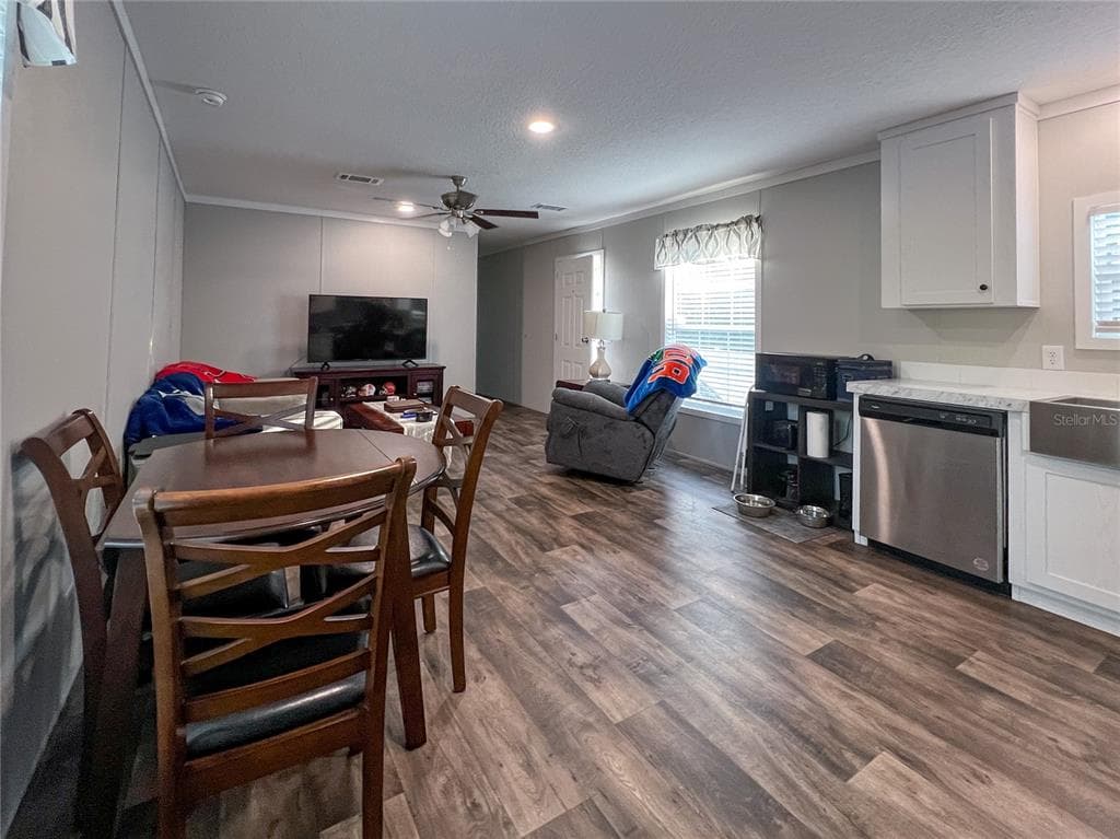 12203 LANTANA AVENUE, NEW PORT RICHEY, FL 34654 — zdjęcie 3