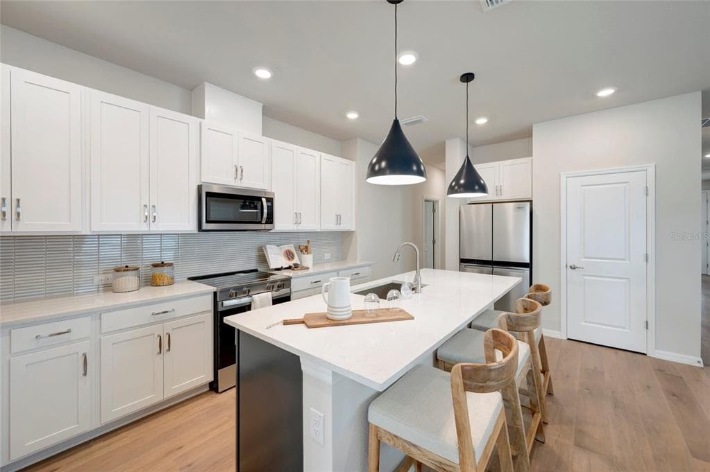31232 PENDLETON LANDING CIRCLE, WESLEY CHAPEL, FL 33545 — zdjęcie 2