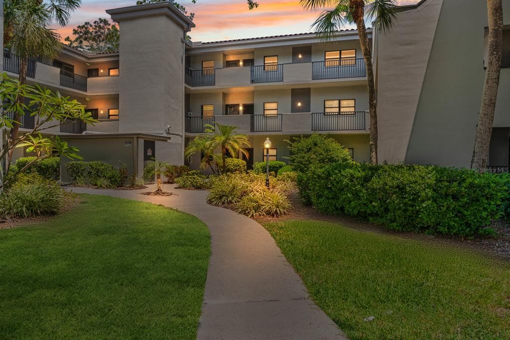 2650 COUNTRYSIDE BOULEVARD # B307, CLEARWATER, FL 33761