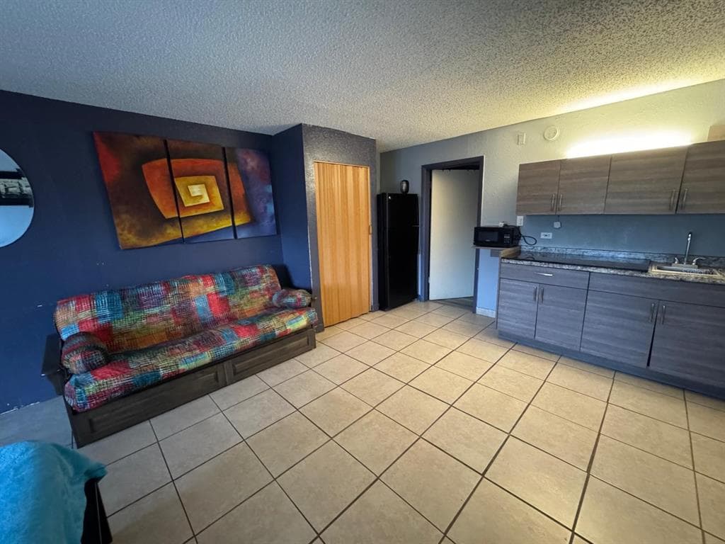8421 S ORANGE BLOSSOM TRAIL # 420, ORLANDO, FL 32809 — zdjęcie 3