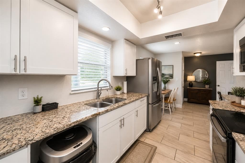 3011 SHADOW OAKS DRIVE, HOLIDAY, FL 34690 — zdjęcie 4