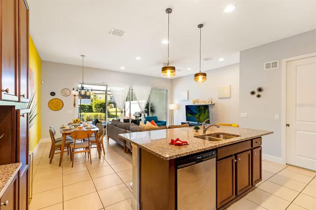 313 CAPTIVA DRIVE, DAVENPORT, FL 33896 — zdjęcie 2