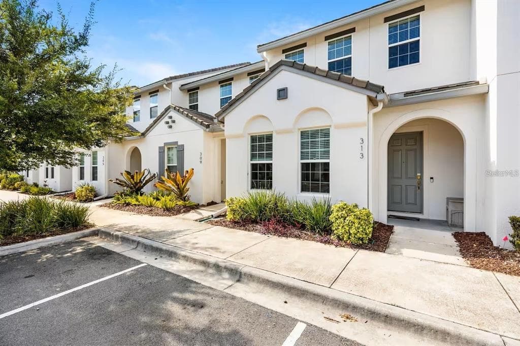 313 CAPTIVA DRIVE, DAVENPORT, FL 33896