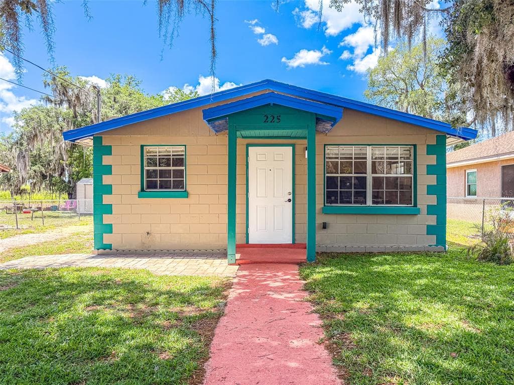 225 W NORTHSIDE DRIVE, LAKE WALES, FL 33853