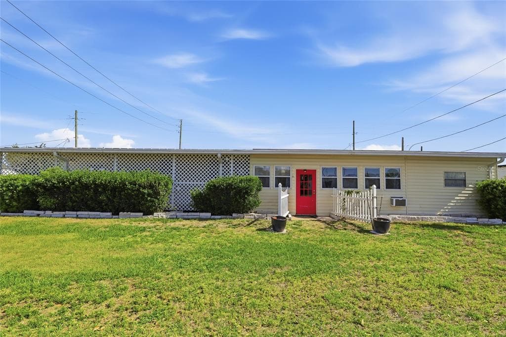 5246 AMANDA STREET, ZEPHYRHILLS, FL 33542 — zdjęcie 2