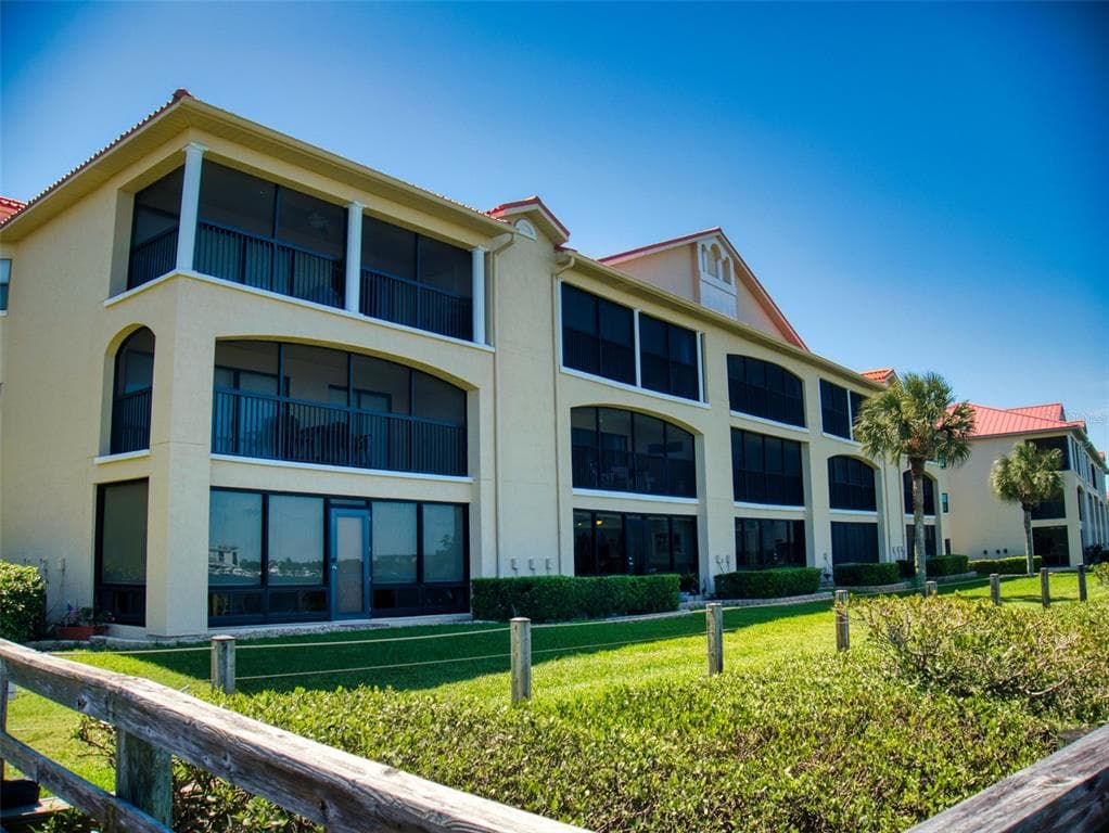 444 BOUCHELLE DRIVE # 201, NEW SMYRNA BEACH, FL 32169 — zdjęcie 2