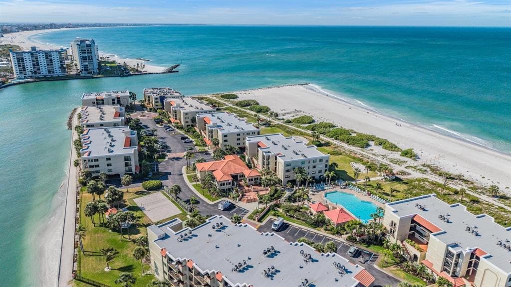 7435 BAYSHORE DRIVE # 303, TREASURE ISLAND, FL 33706