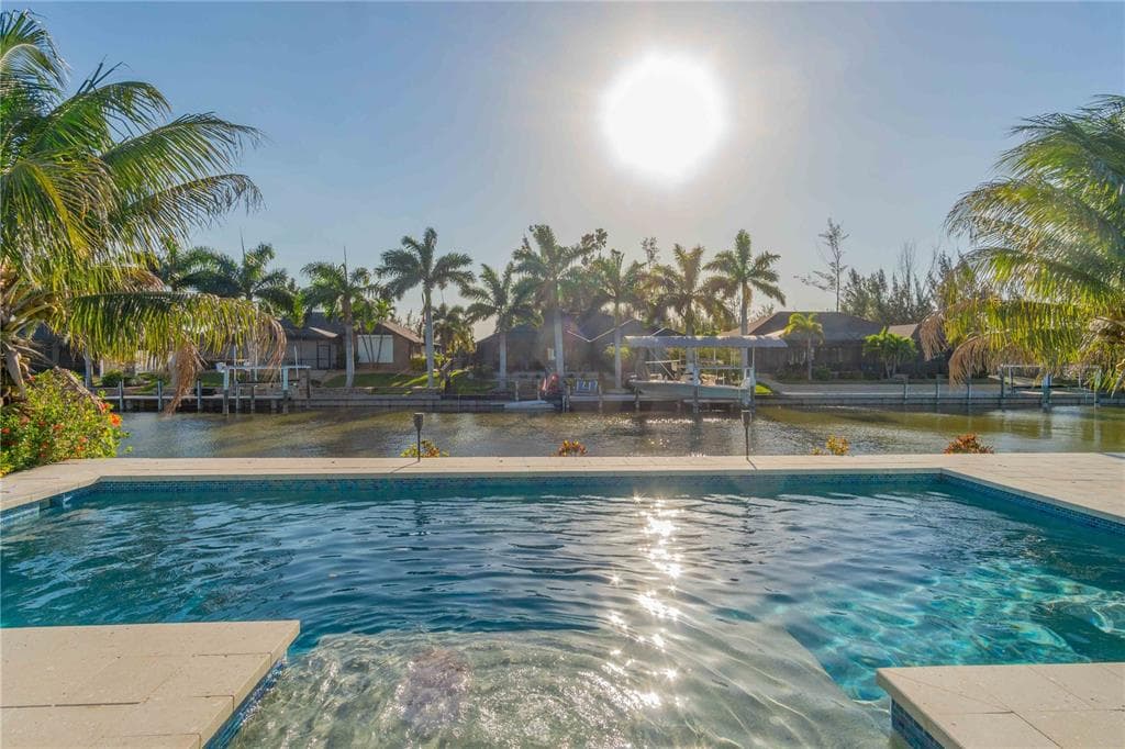 8084 BURWELL CIRCLE, PORT CHARLOTTE, FL 33981 — zdjęcie 2
