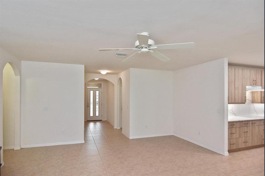 7132 MIKASA DRIVE, PUNTA GORDA, FL 33950 — zdjęcie 3