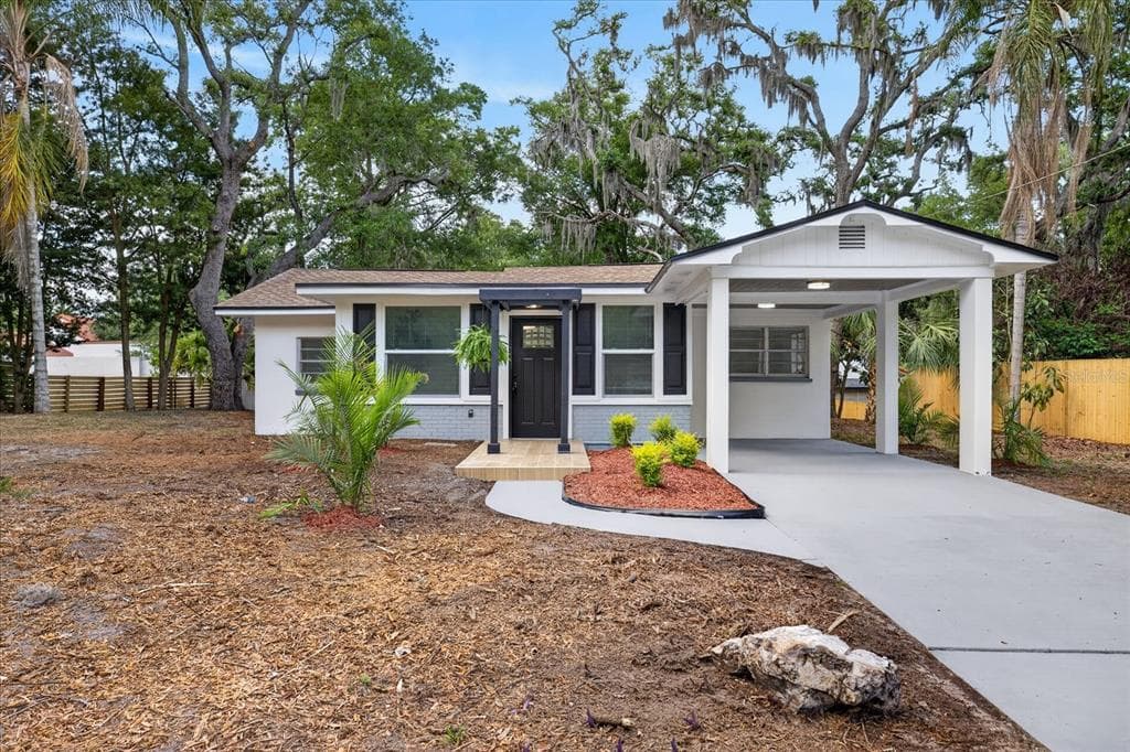 7806 E 114TH AVENUE, TAMPA, FL 33617